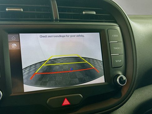 Used 2025 Kia Soul LX w/ LX Technology Package image 22