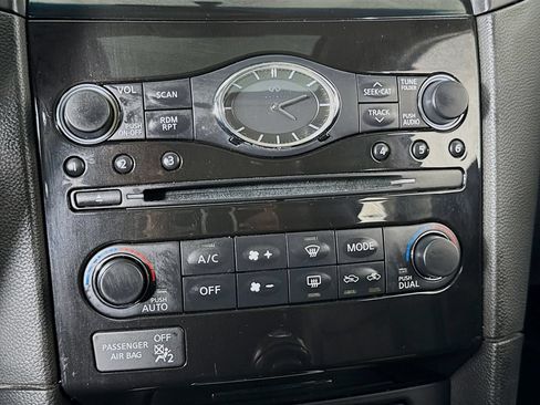 Used 2012 INFINITI FX35 AWD w/ Premium Pkg image 17