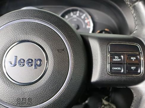 Used 2011 Jeep Wrangler Unlimited Sport image 10