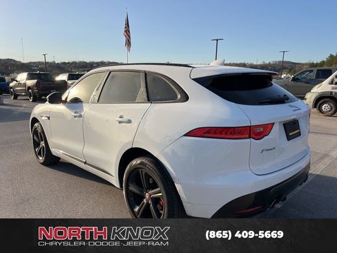 Used 2017 Jaguar F-PACE S image 4