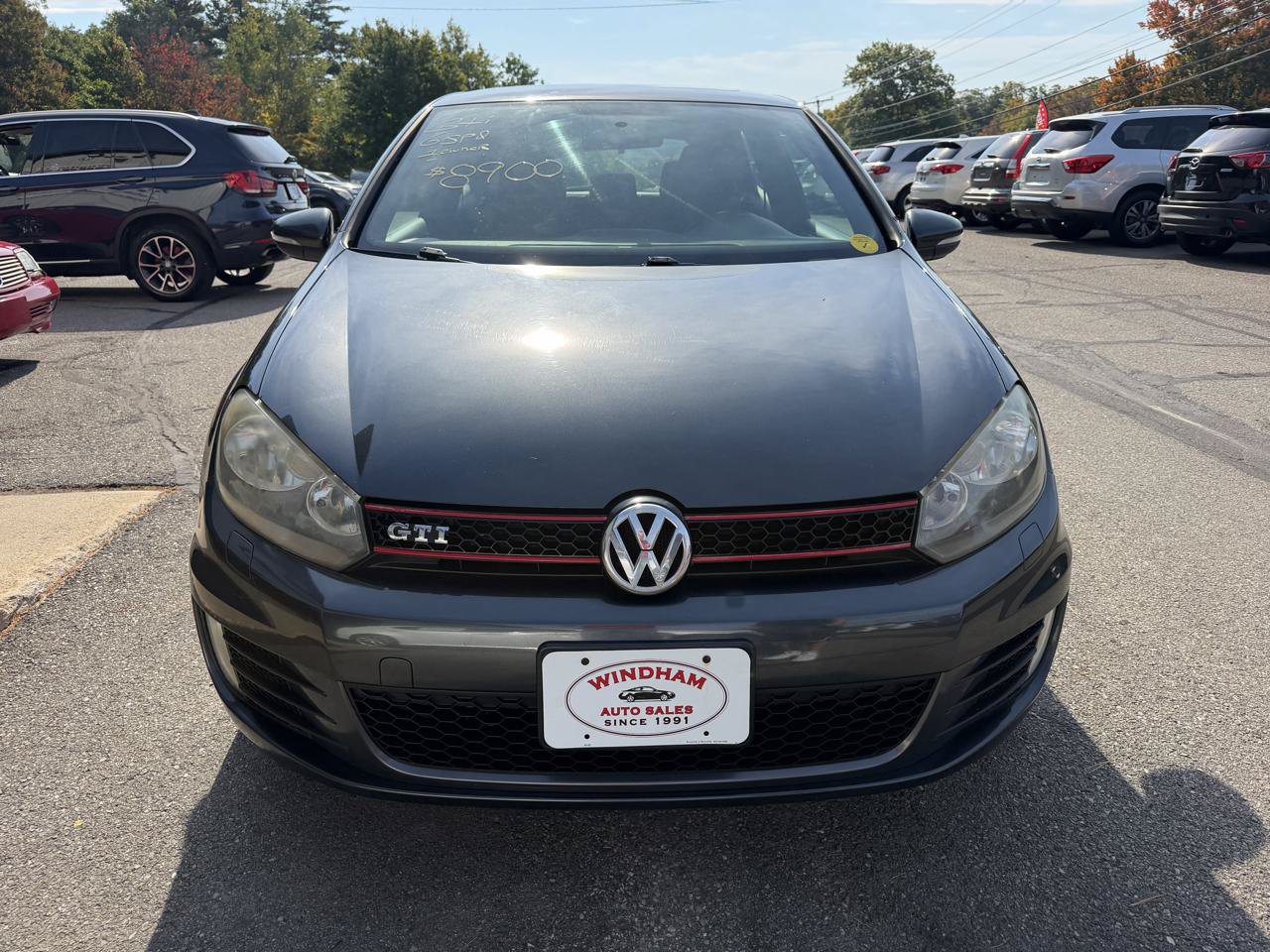 Used 2011 Volkswagen Golf 2-Door FWD image 2