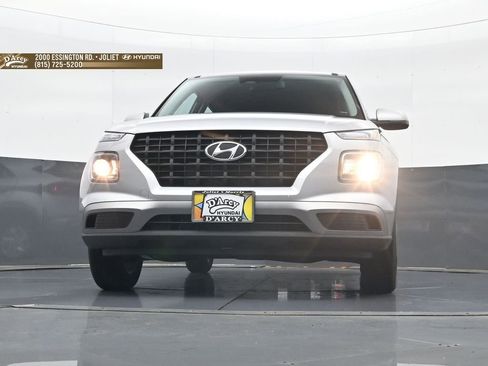 New 2026 Hyundai Venue SE FWD image 22