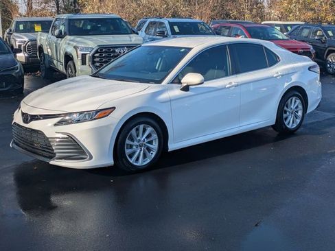 Certified 2023 Toyota Camry LE image 8