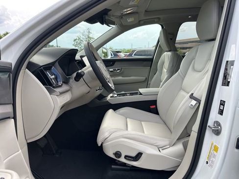 New 2026 Volvo XC90 B6 Ultra w/ Protection Package image 13