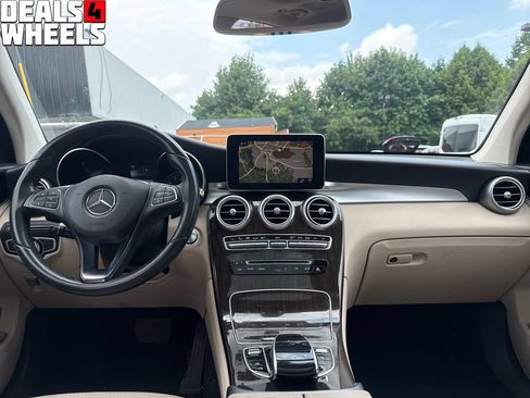 Used 2016 Mercedes-Benz GLC 300 image 12