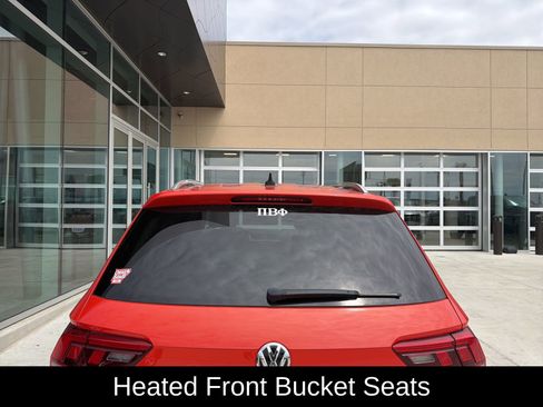 Used 2018 Volkswagen Tiguan SEL image 6