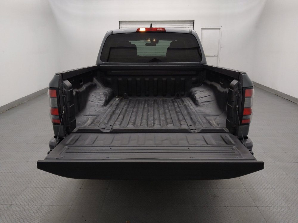 Used 2023 Nissan Frontier SV w/ Technology Package RWD image 29