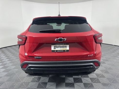 New 2026 Chevrolet Trax RS w/ Sunroof Package image 5