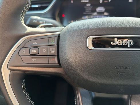 New 2025 Jeep Grand Cherokee L Limited image 21