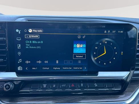 Used 2024 Chevrolet Silverado 2500 LT w/ Convenience Package image 11