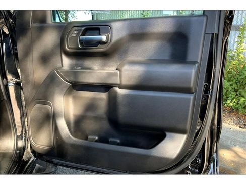 Used 2023 Chevrolet Silverado 1500 Custom image 25