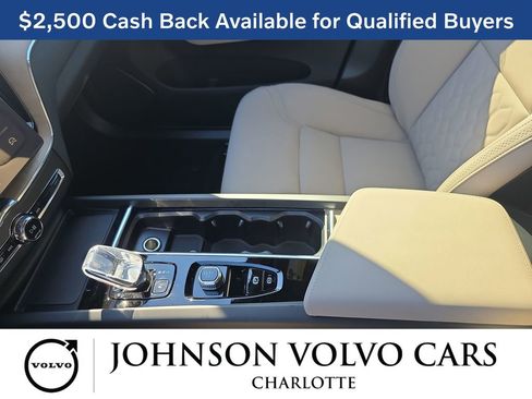 New 2026 Volvo XC60 B5 Plus w/ Protection Package Premier image 26