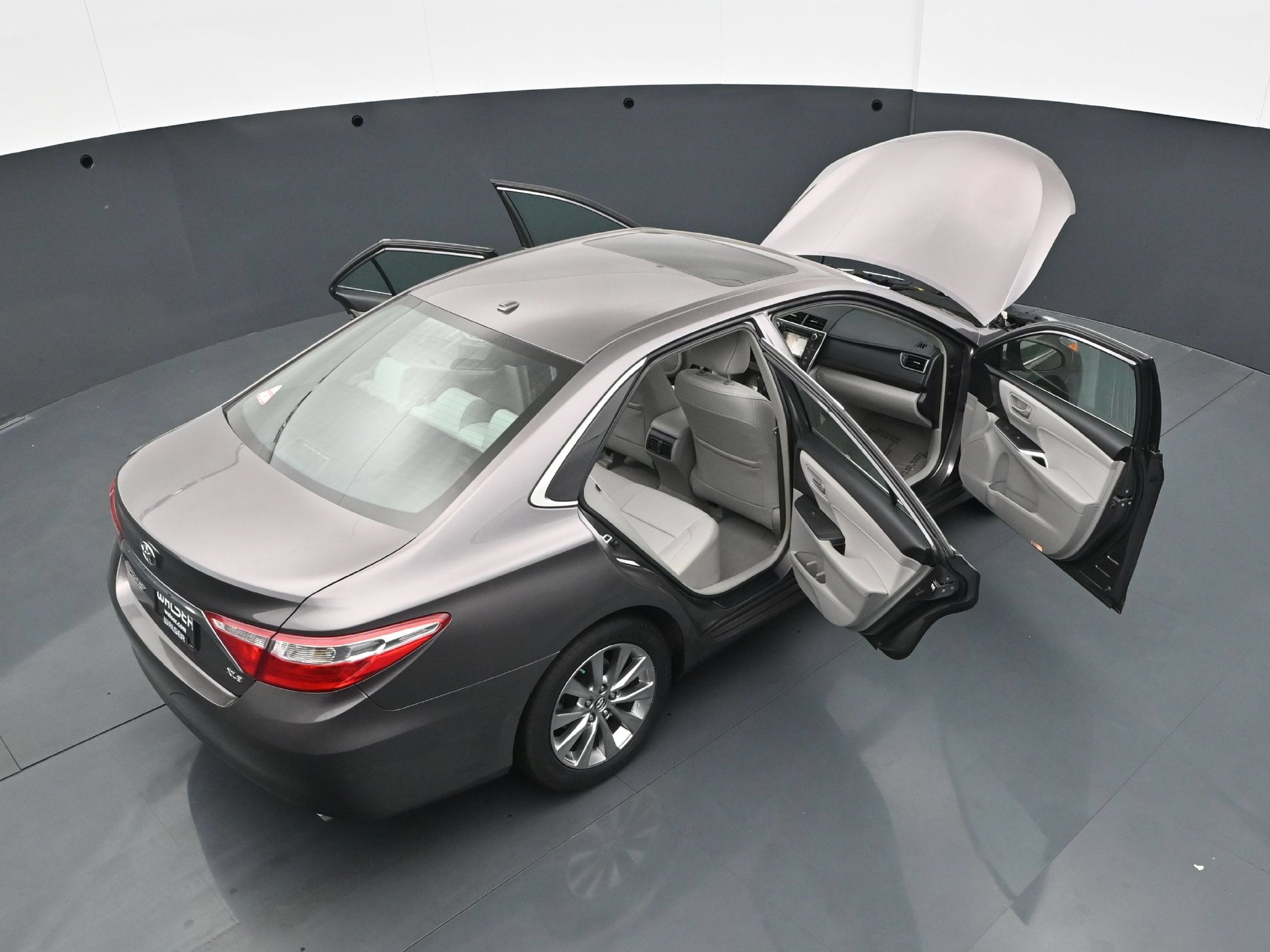 Used 2015 Toyota Camry XLE FWD image 39
