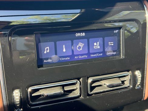 New 2026 Lincoln Aviator Reserve AWD/4WD image 19