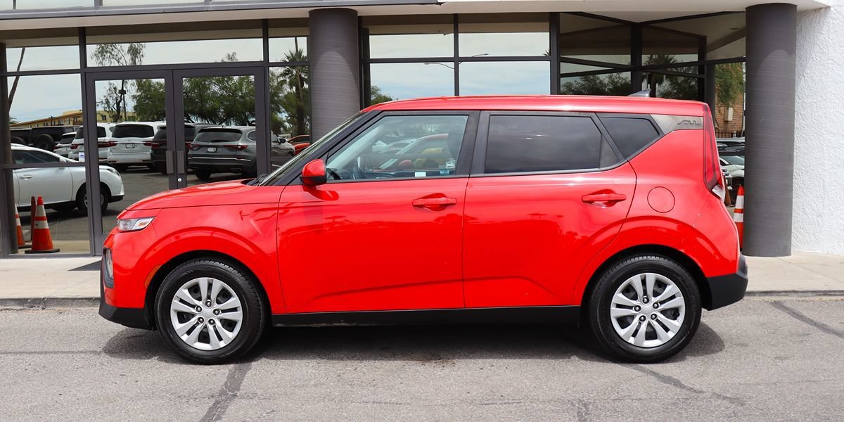 Used 2020 Kia Soul LX FWD image 8
