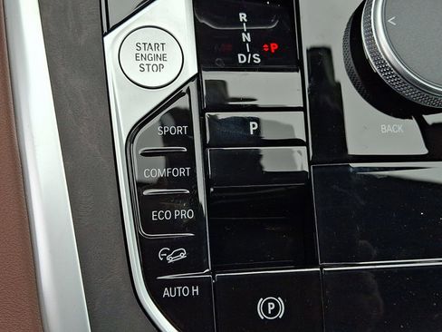 New 2026 BMW X6 xDrive40i AWD/4WD image 18