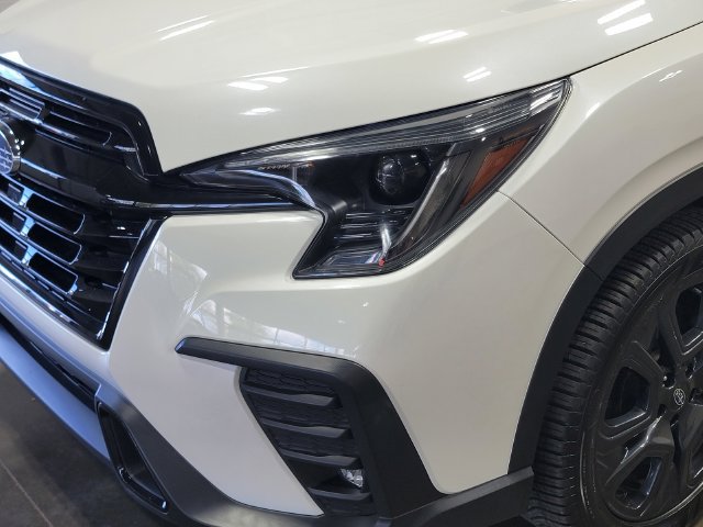 Used 2024 Subaru Ascent Onyx Edition AWD/4WD image 9