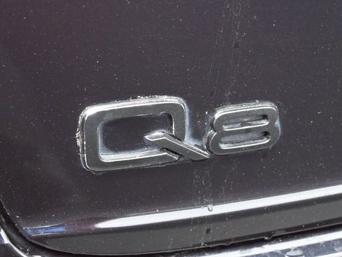 Used 2019 Audi Q8 Prestige image 8