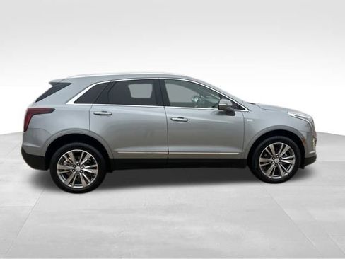 Used 2025 Cadillac XT5 Premium Luxury image 10