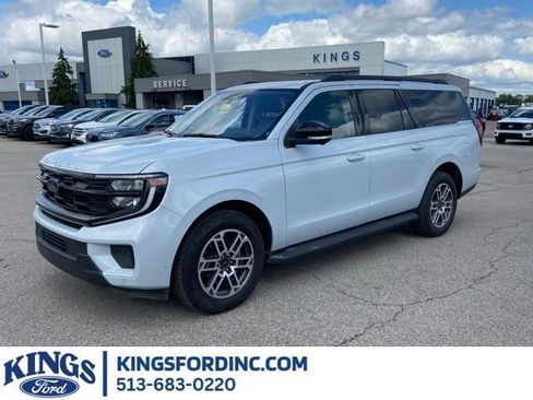 Used 2025 Ford Expedition Max Active AWD/4WD image 1