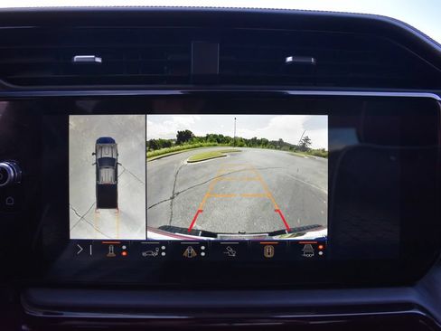Used 2025 GMC Sierra 2500 AT4X AWD/4WD image 19