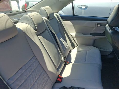 Used 2017 Toyota Camry SE FWD image 12