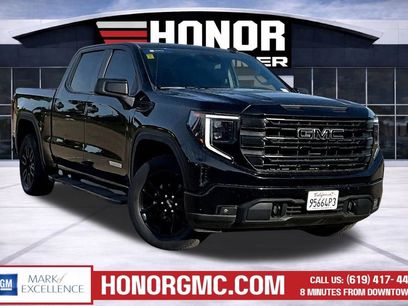 Used 2022 GMC Sierra 1500 Elevation w/ LPO, Elevation Black Package