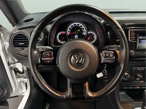 Used 2019 Volkswagen Beetle 2.0T S image 13