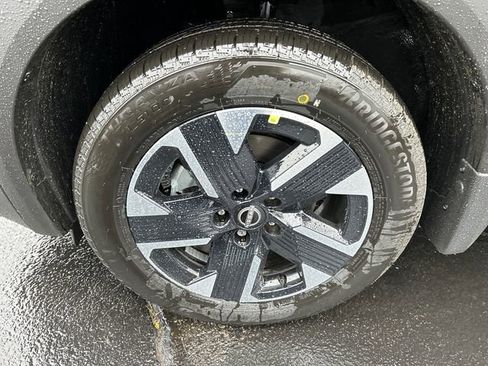 New 2026 Nissan Kicks SV w/ Cold Weather Package AWD/4WD image 8