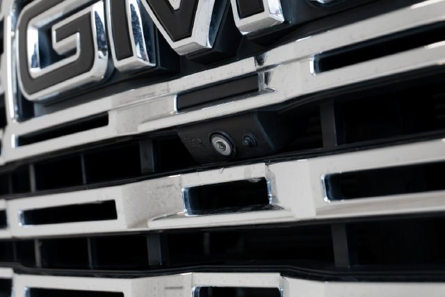 Used 2022 GMC Sierra 1500 Denali w/ Denali Reserve Package AWD/4WD image 4
