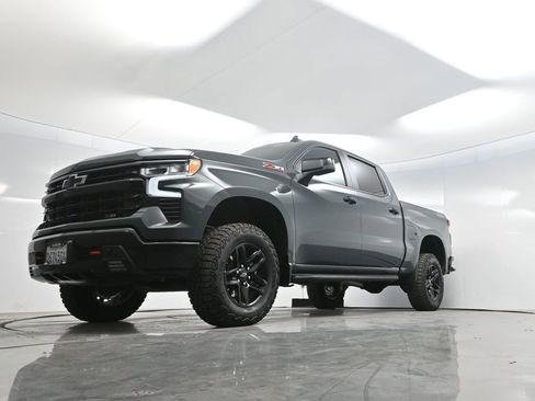 Used 2025 Chevrolet Silverado 1500 LT Trail Boss w/ Convenience Package II image 70