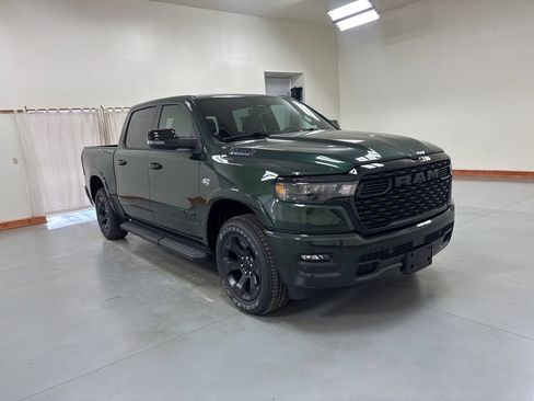 New 2026 RAM 1500 4x4 Crew Cab image 2
