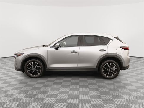 Used 2023 MAZDA CX-5 AWD 2.5 S w/ Premium Package image 18