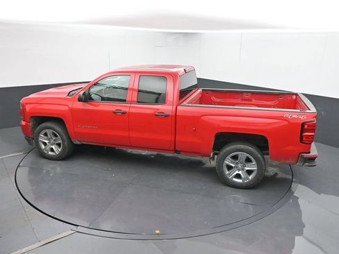 Used 2017 Chevrolet Silverado 1500 Custom w/ Custom Convenience Package AWD/4WD image 19