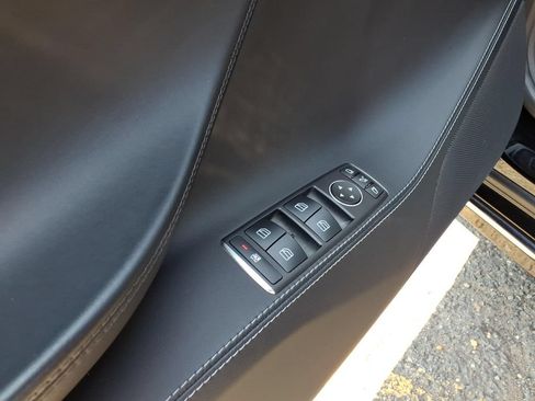 Used 2021 Tesla Model S Long Range Plus AWD/4WD image 19