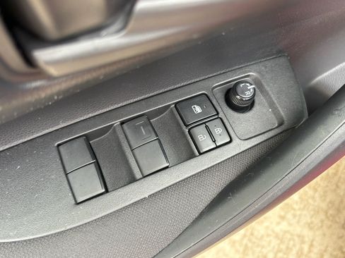 Used 2023 Toyota Corolla LE FWD image 11