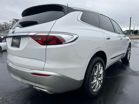 Used 2023 Buick Enclave Essence w/ Experience Buick Package image 3