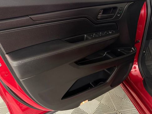 Used 2025 Honda Odyssey Sport-L image 23