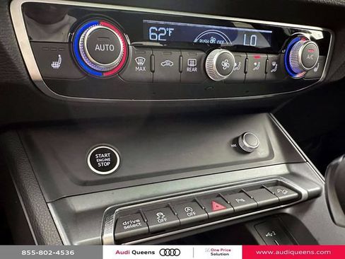 Used 2025 Audi Q3 2.0T Premium w/ Convenience Package AWD/4WD image 24