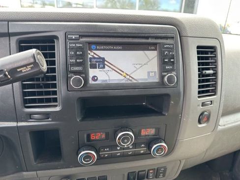 Used 2018 Nissan NV 3500 SL RWD image 13