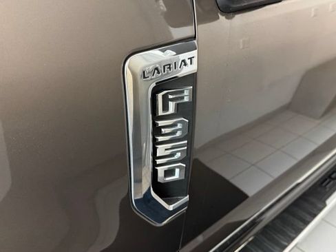 Used 2022 Ford F350 Lariat w/ Lariat Ultimate Package AWD/4WD image 38
