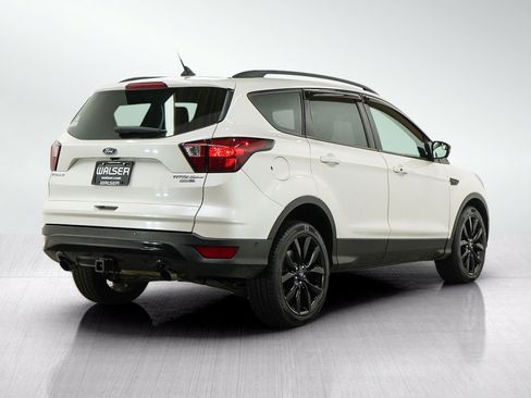 Used 2019 Ford Escape Titanium AWD/4WD image 5