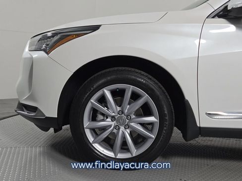 Used 2024 Acura RDX SH-AWD image 12