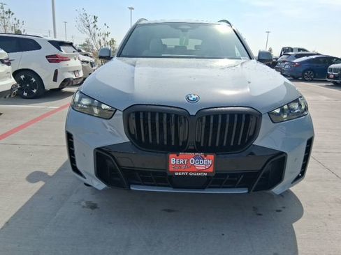 New 2026 BMW X5 xDrive50e w/ M Sport Package AWD/4WD image 2