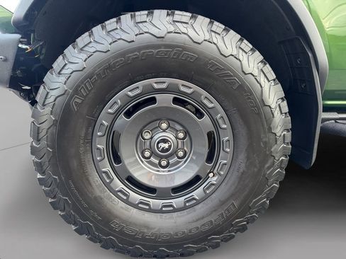 Used 2024 Ford Bronco Black Diamond AWD/4WD image 9