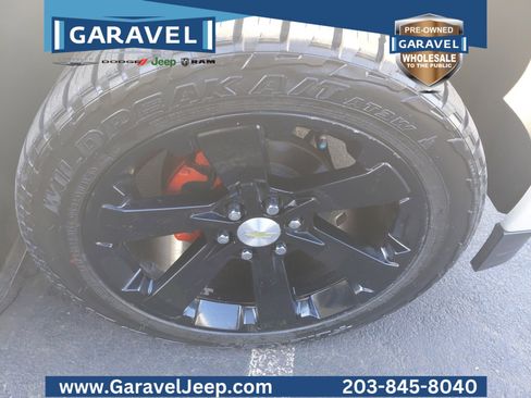 Used 2015 Chevrolet Silverado 1500 High Country w/ High Country Premium Package image 32