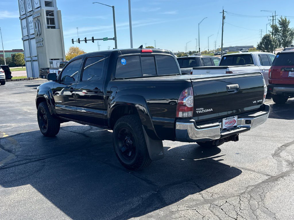 Used 2014 Toyota Tacoma 4x4 Double Cab w/ SR5 Package image 9