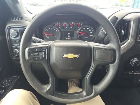 Used 2022 Chevrolet Silverado 1500 Custom image 14