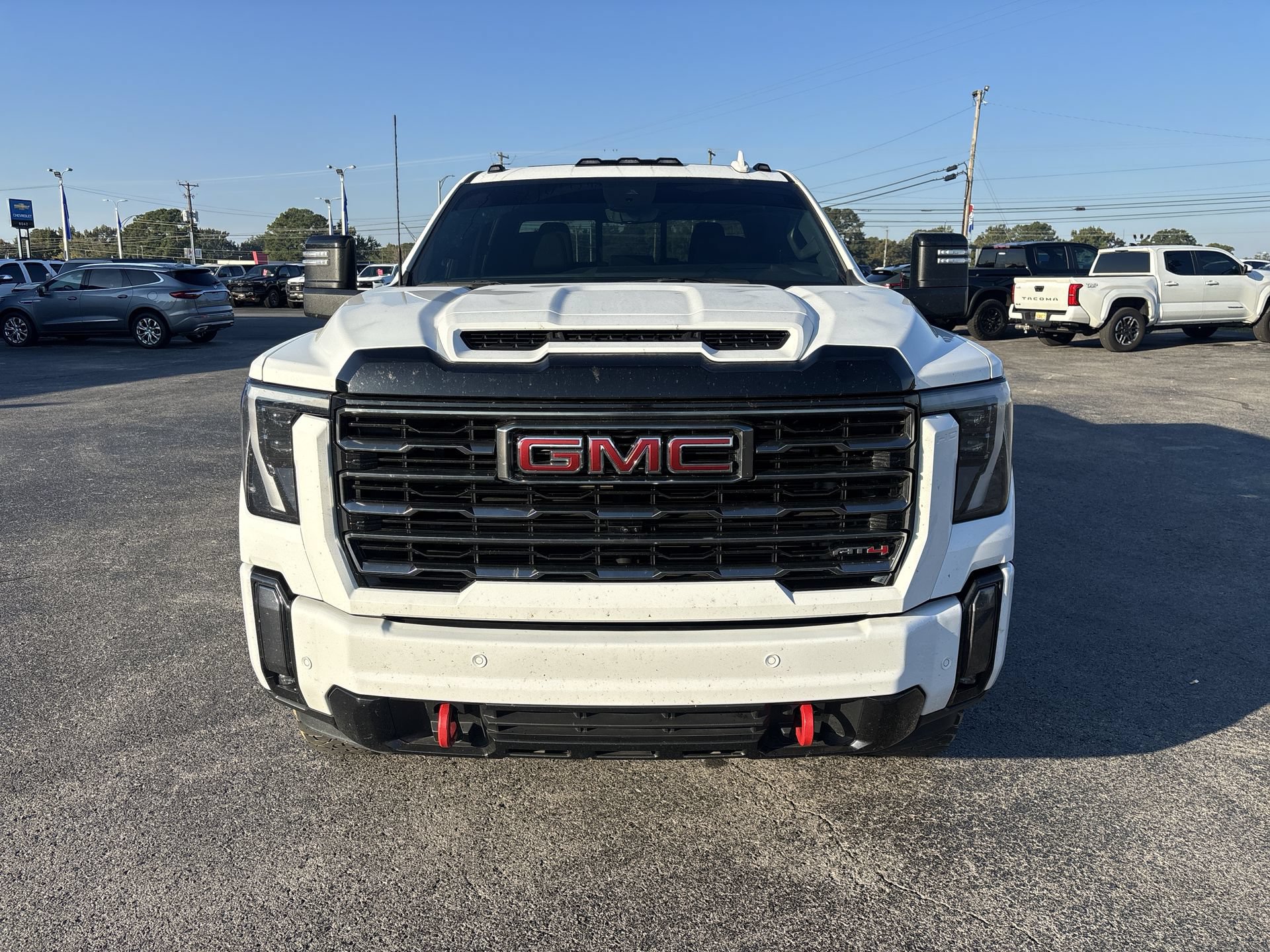 Used 2024 GMC Sierra 2500 AT4 w/ AT4 Premium Plus Package AWD/4WD image 7