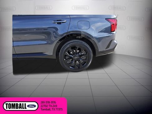 Used 2023 Kia Sorento SX AWD/4WD image 32